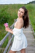 Mira Si – Romantic Bridge – FEMJOY – [4]